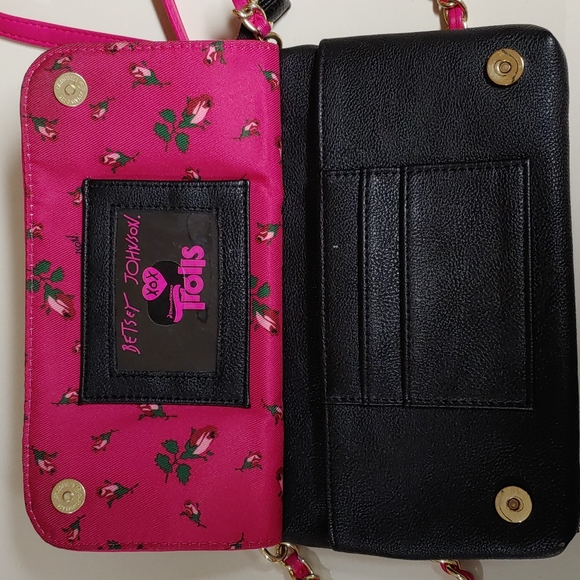 Betsey Johnson Dreamworks Trolls 2 in 1 Crossbody Bag - Picture 15 of 17